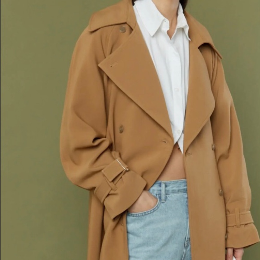 Oak and Fort Oversized Trench in Warm Beige